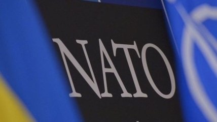 В НАТО обсудят ситуацию на Донбассе и реформу украинской армии