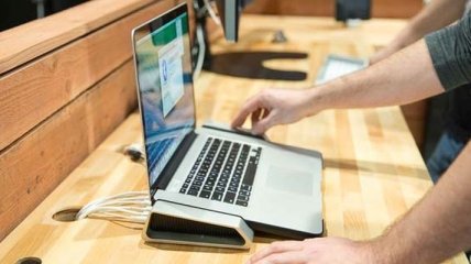 Horizontal Dock: стыковочная станция для MacBook Pro