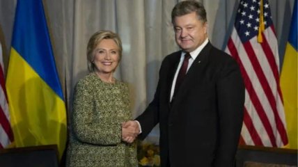 Поездка Порошенко в США вредит Украине – эксперт