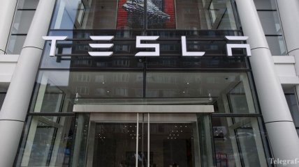 Маск заявил, что Tesla продолжит быть публичной компанией