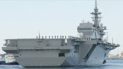 Самый большой военный корабль Японии направился к берегам КНДР