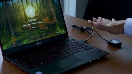 Новый ноутбук Fujitsu получит уникальную систему распознавания владельца