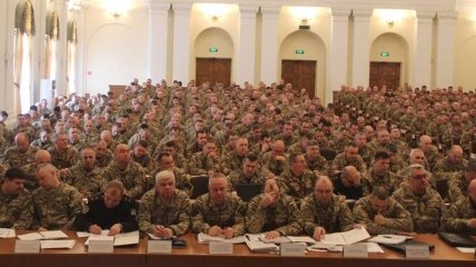 Реформа военкоматов: 120 военных комиссаров уволены
