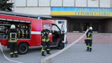 В Киеве спасатели тушили "пожар" в ЦИК