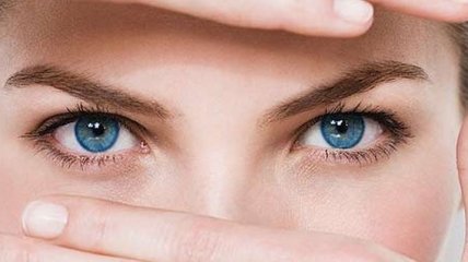 Красные глаза: почему лопаются сосуды