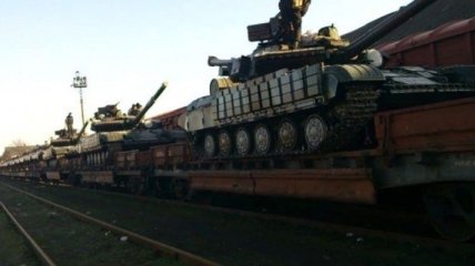 В Иловайск из РФ прибыли эшелоны с танками и боеприпасами