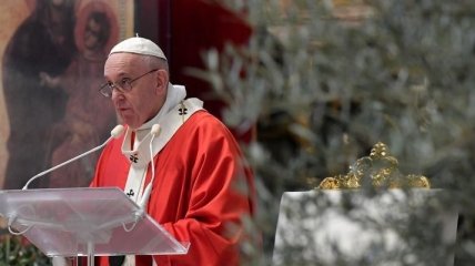 Папа Римський висловився з приводу коронавірусу у світі