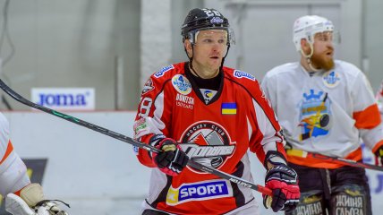 Донбасс отзаявил четырех хоккеистов