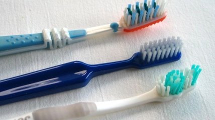 Как правильно выбирать зубную щетку?