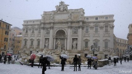 Мэрия Рима и церковь спорят, как использовать монеты из фонтана Треви
