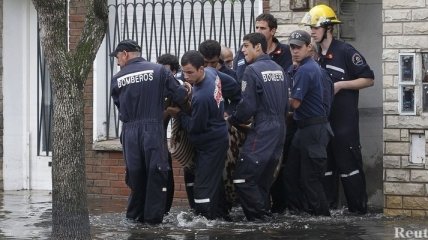 До 46 человек увеличилось число жертв в Аргентине