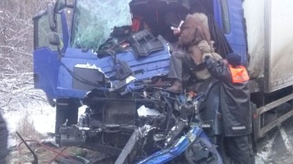 Возле Борисполя столкнулись два грузовика 