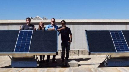 Ученые создали солнечные панели, которые способны добывать воду из воздуха