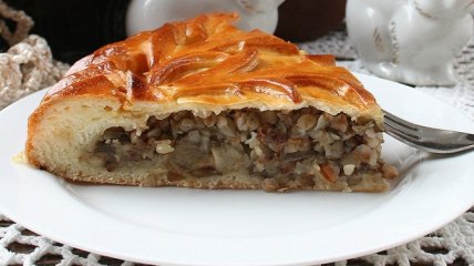 Постный пирог с грибами и гречкой