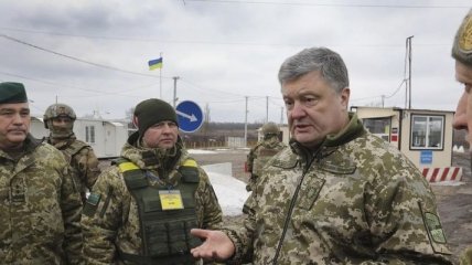 Порошенко посетил освобожденные силами АТО Катериновку и Золотое