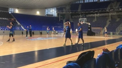 Женская сборная Украины по баскетболу отправилась в Италию (Видео)