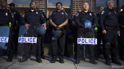 Полиция применила силу против демонстрантов в Филадельфии