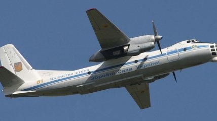 СБУ расследует обстрел самолета над Славянском