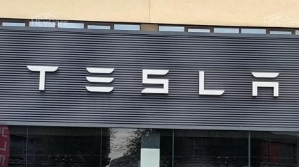 "Штурвал" будущего: Tesla запатентовала новый руль