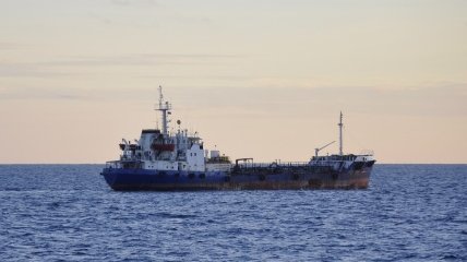 Пострадавший танкер Almuntazah пробыл в море почти 40 лет
