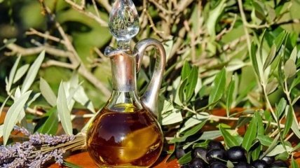 Чем маска из оливкового масла полезна и как ее приготовить