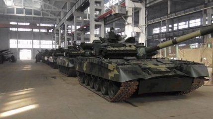 На передову доставили модернізовані танки Т-80БВ
