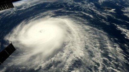 NASA показала снимок урагана "Гектор"