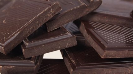 Темный шоколад поможет успокоить кашель