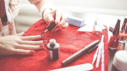 5 простих порад, як відновити ламкі нігті