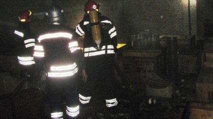 Завод химреактивов горел в Черкассах 