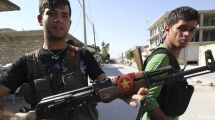 В Сирии развернулись ожесточенные бои между курдами и исламистами