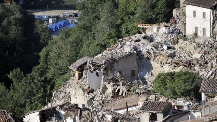 Число погибших в результате землетрясений в Италии достигло 281 человека