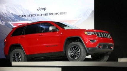 Внедорожный Jeep Grand Cherokee полностью рассекречен 