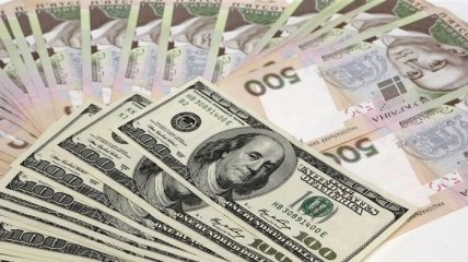 Межбанк закрылся долларом по 22,03 грн