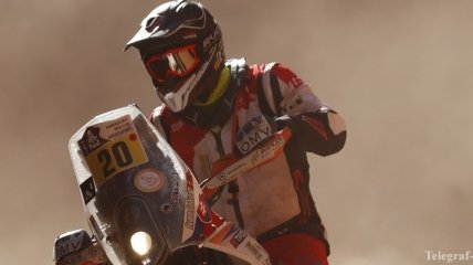 На "Дакаре" после удара молнии выжил и продолжил гонку словацкий мотоциклист