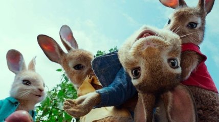 Компания Sony извинилась за шутку об аллергии в фильме "Кролик Питер"