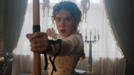 Netflix опублікував нові кадри фільму про сестру Шерлока Холмса