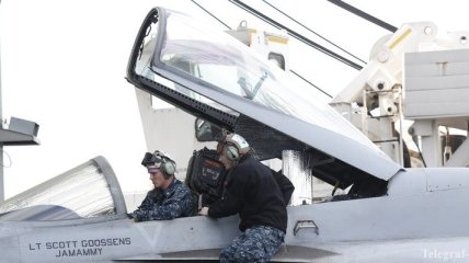 У берегов Окинавы потерпел крушение самолет ВМС США