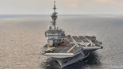 Франция отправит атомный авианосец на Ближний Восток