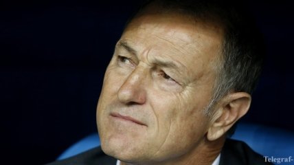 Тренер сборной Албании назвал условия согласования контракта с ФФУ