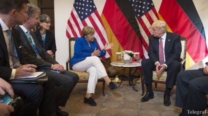 Меркель обсудила с Трампом тему Украины