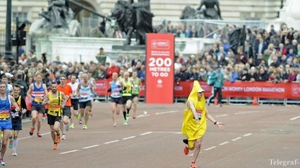 В британской столице проходит 36-й ежегодный Лондонский марафон 
