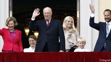 Норвежская королевская семья пытается бороться с папарацци