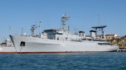 На корабле "Славутич" подняли флаг России