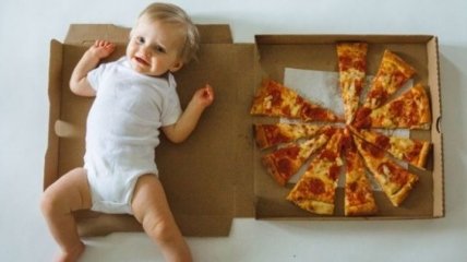 Ребенок и коробка пиццы - что между ними общего (Фото)