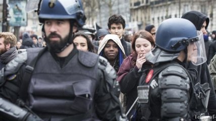 В Париже снова протесты из-за реформы трудового законодательства
