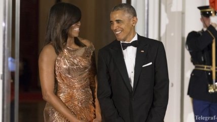 Мишель Обама поделилась памятным снимком со своей свадьбы 