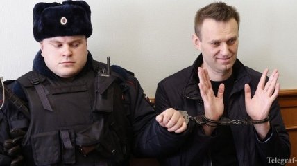 Песков рассказал, почему Путин не называет Навального по фамилии