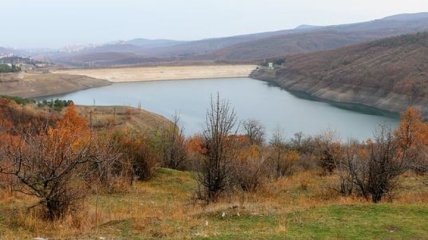 Самое глубокое водохранилище Крыма оказалось на грани исчезновения: появились фото и видео
