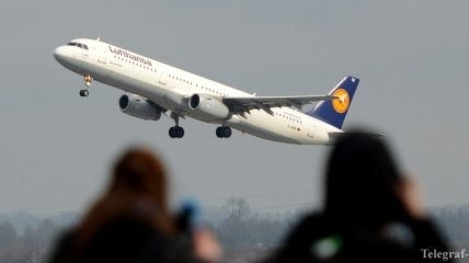 В Lufthansa прокомментировали поведение второго пилота Airbus А320